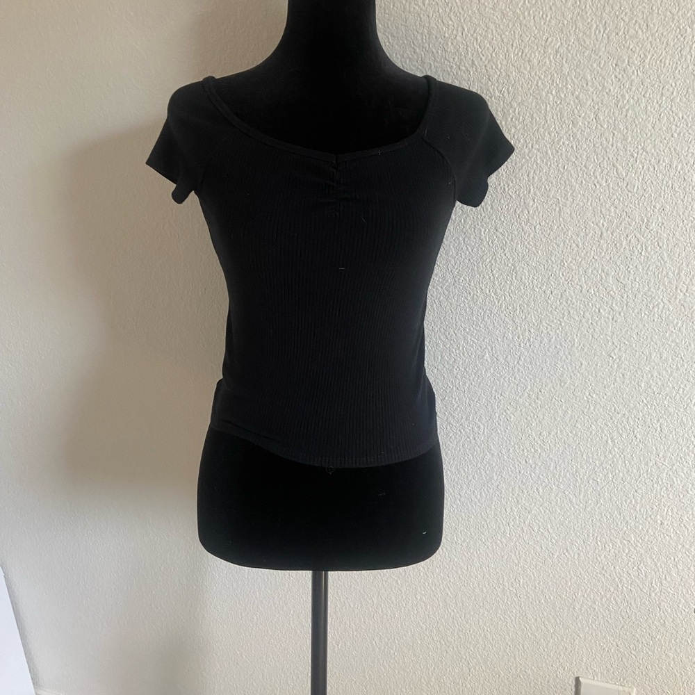 Black Ribbed Short Sleeve Top - Picture 3 of 3